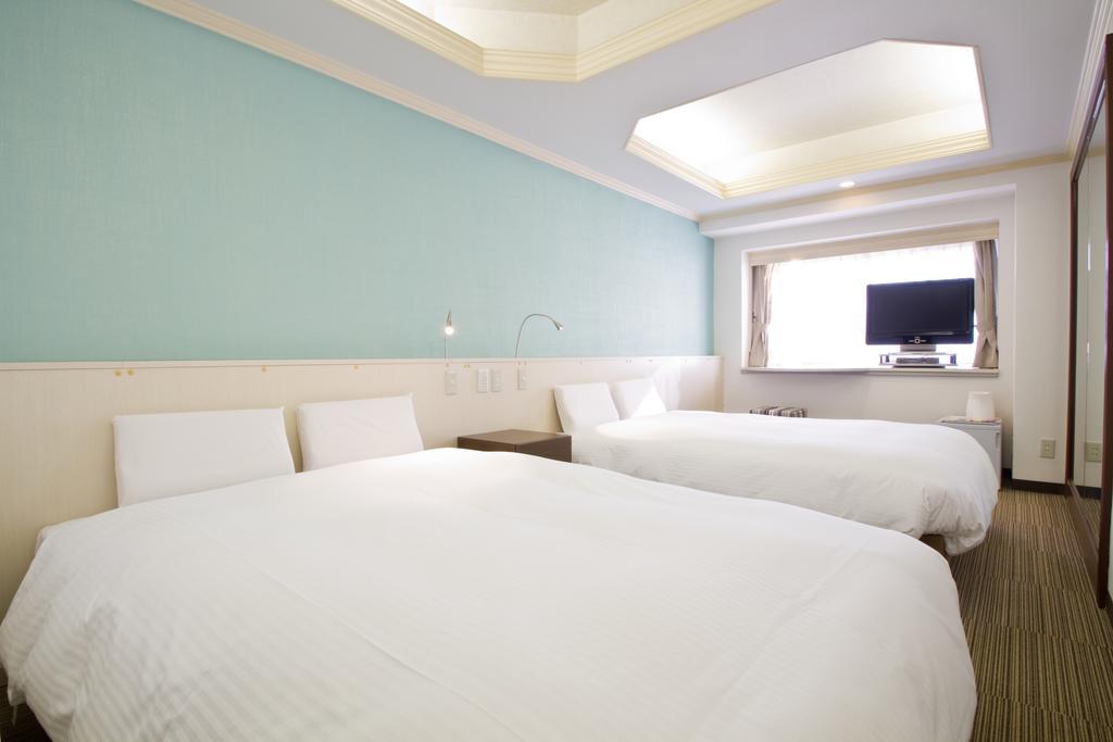 Hotel Fukuracia Harumi Токио Экстерьер фото